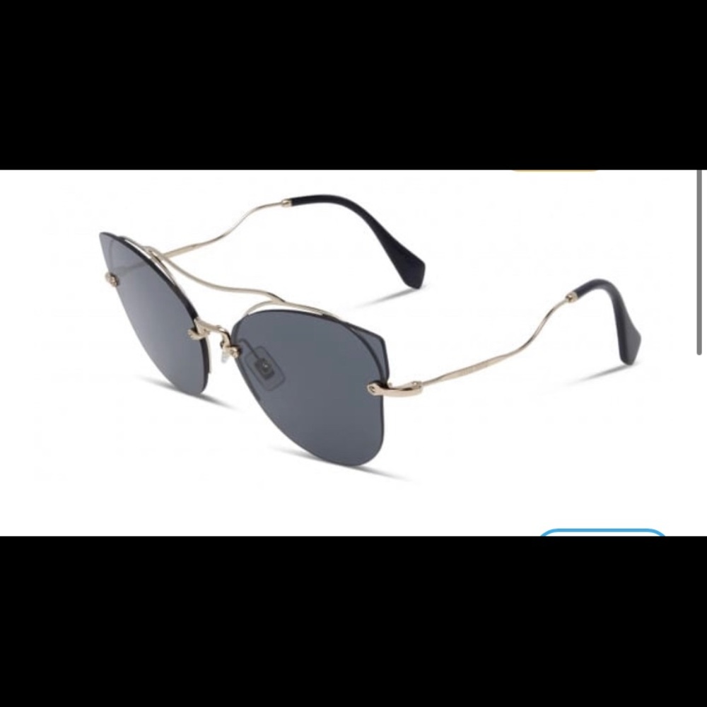 Miu miu sunglasses 😎